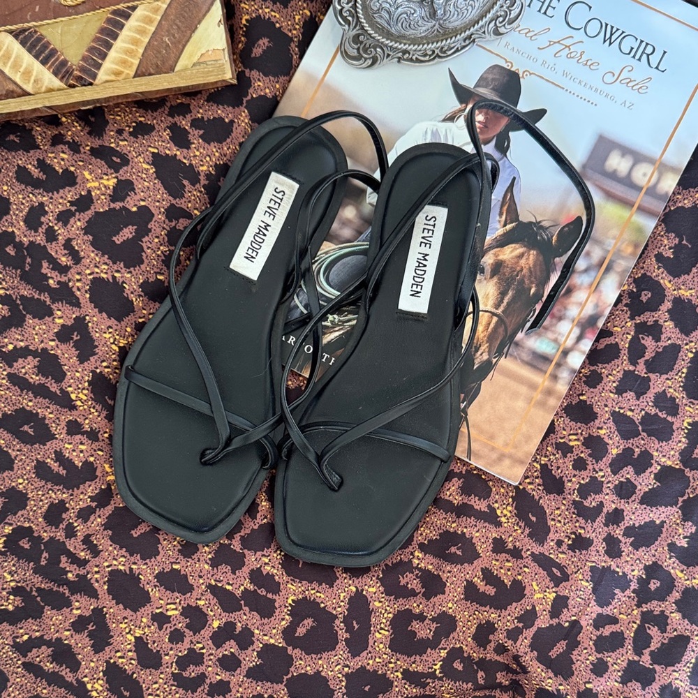 Steve Madden Black Minimalist Strappy Square-Toe Sandals